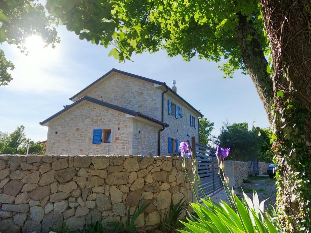 Stone House Iva Villa